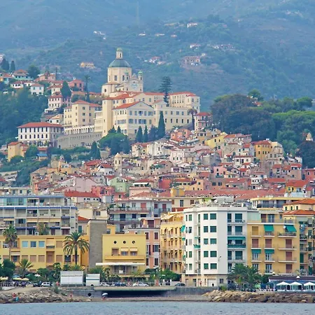 Apartment Cisterna Home